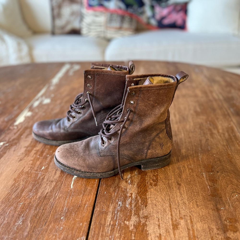 Frye Combat Boots size 8.5